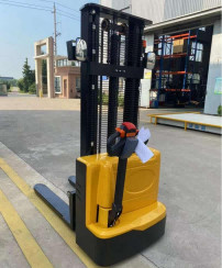 1.5t Professional Material Lifting Equipment Walkie Full Electric Stacker Electric Lifting Workshop Trolley PU Wheel With