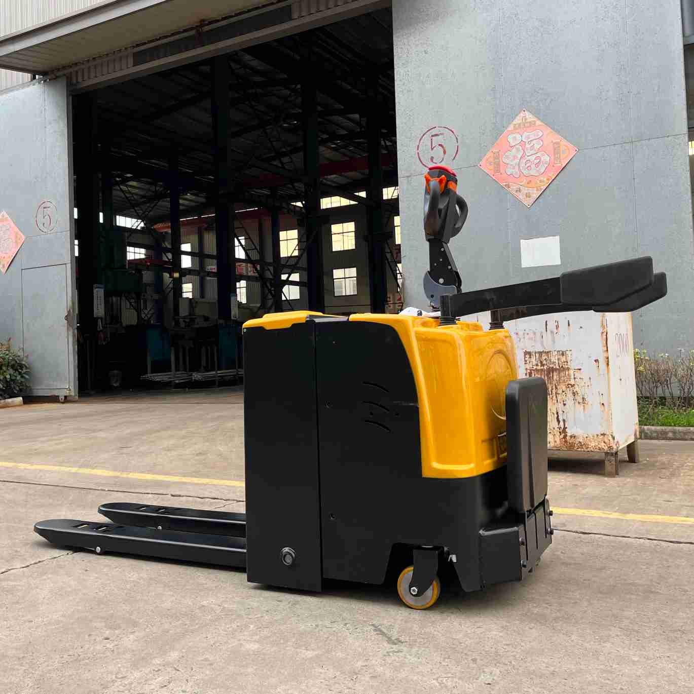 4409lbs 5511lbs 6613lbs Full electric Hydraulic Powered Electric Pallet Truck with safe arms