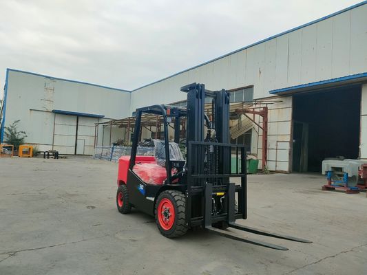 3.5 tonnellate Forklift diesel potente Capacità di carico superiore Alta efficienza